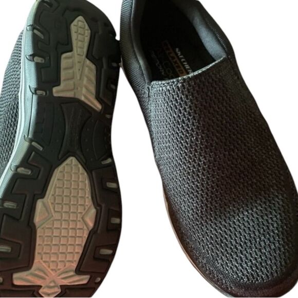 SKECHERS Memory Foam Black Slip On Casual Comfortable Shoes - Picture 5 of 7